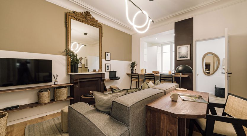 Photo of Parisienne Sojourn