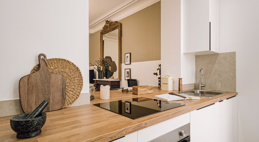 Photo of Parisienne Sojourn