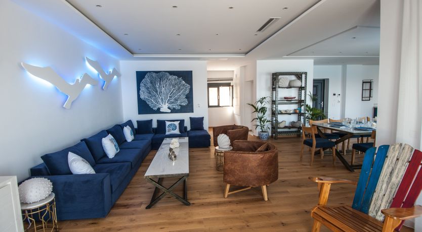 Photo of To The Greek Side