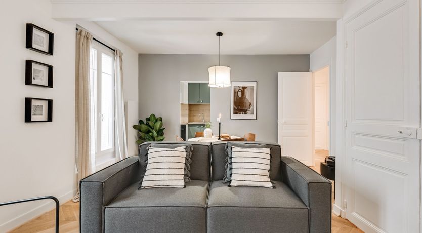 Photo of Parisian Hush