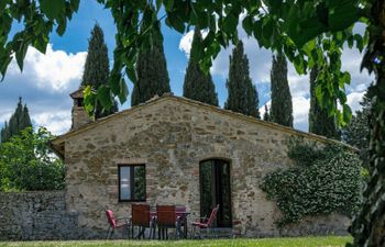 Tuscan Cypresses Holiday Home