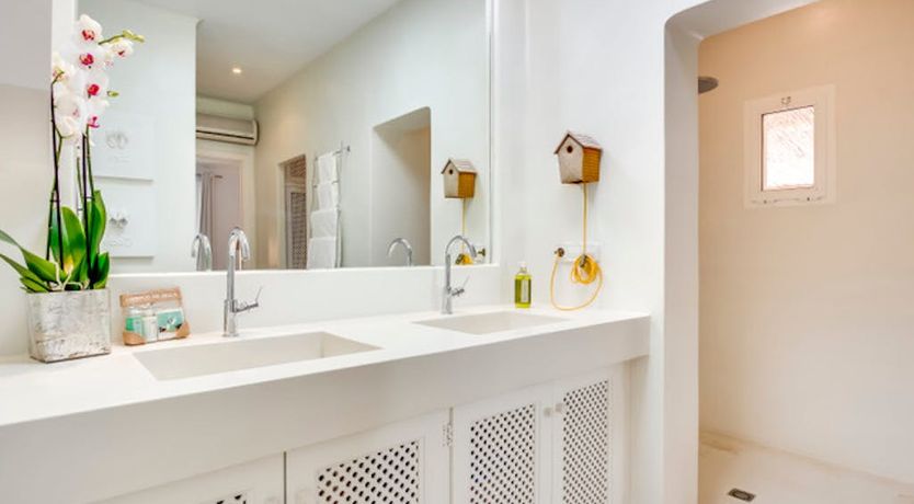 Photo of Peach Perfume