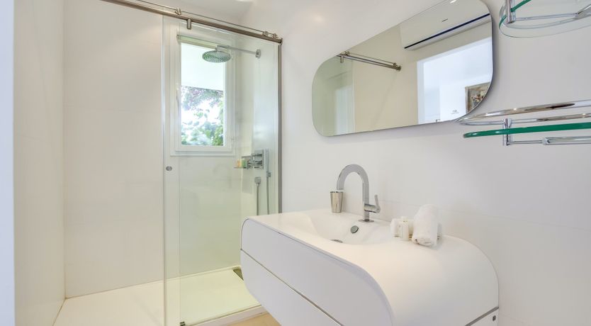 Photo of Peach Perfume