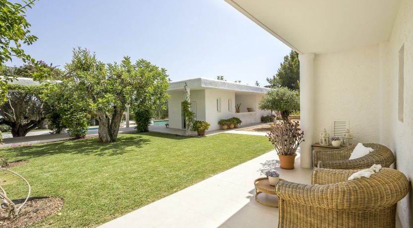 Photo of Peach Perfume