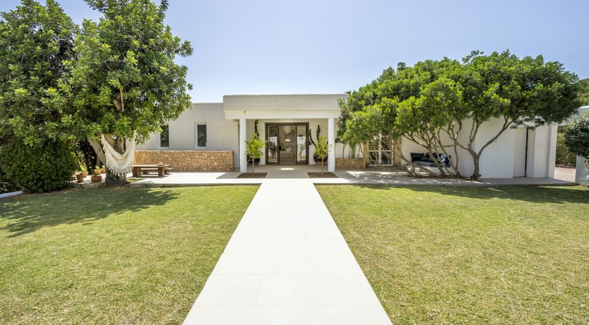 Photo of Peach Perfume