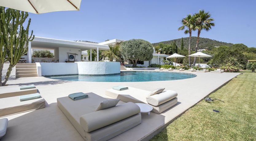 Photo of Peach Perfume