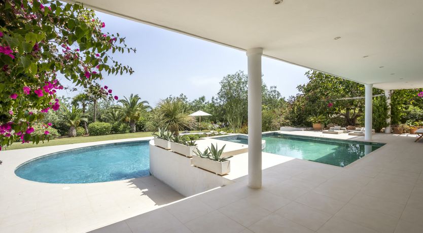 Photo of Peach Perfume