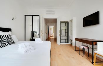 Baroque Elegance Holiday Home