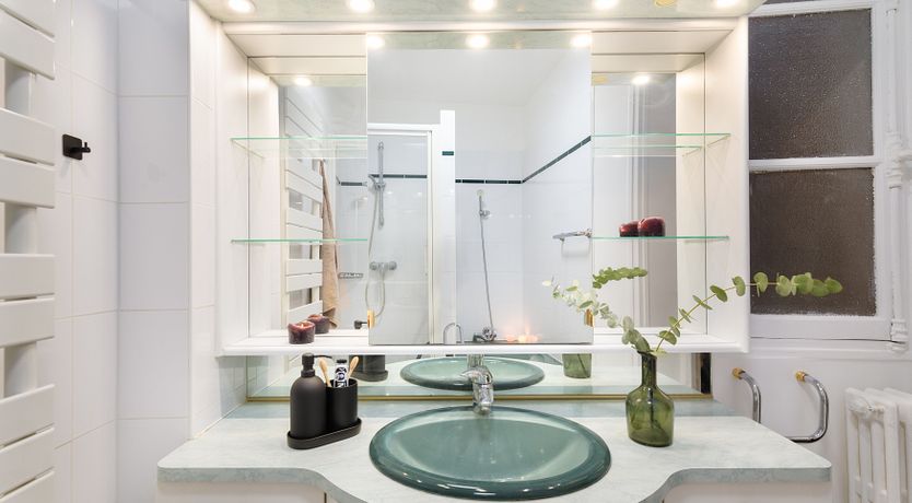 Photo of Pearl & Ivory