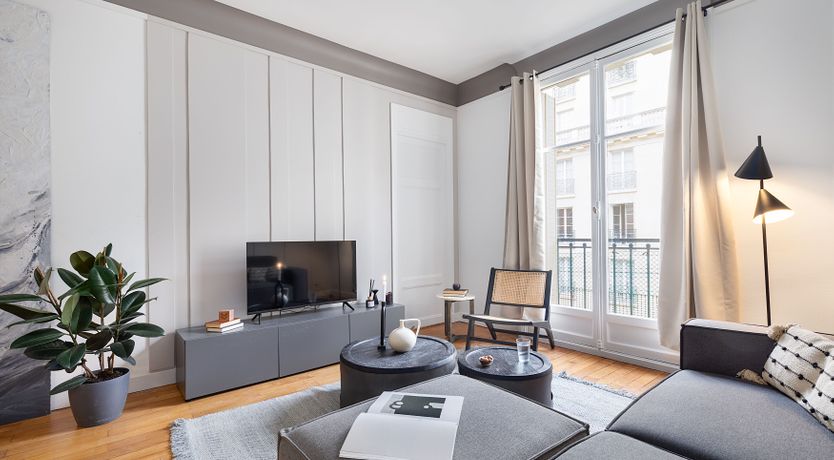 Photo of Pearl & Ivory