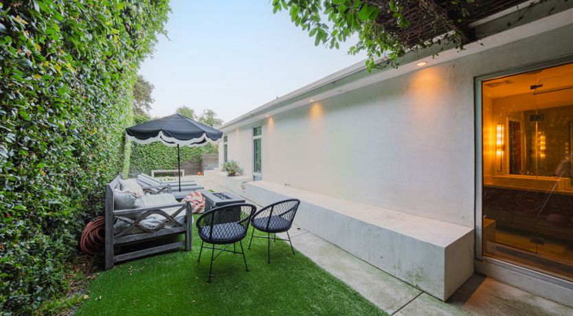 Photo of Laurel Moon