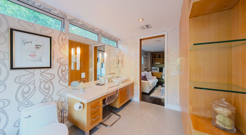 Photo of Laurel Moon