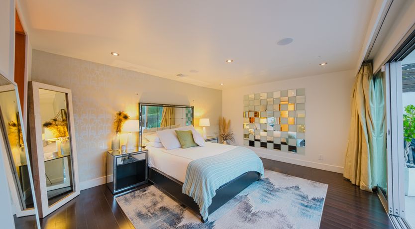 Photo of Laurel Moon