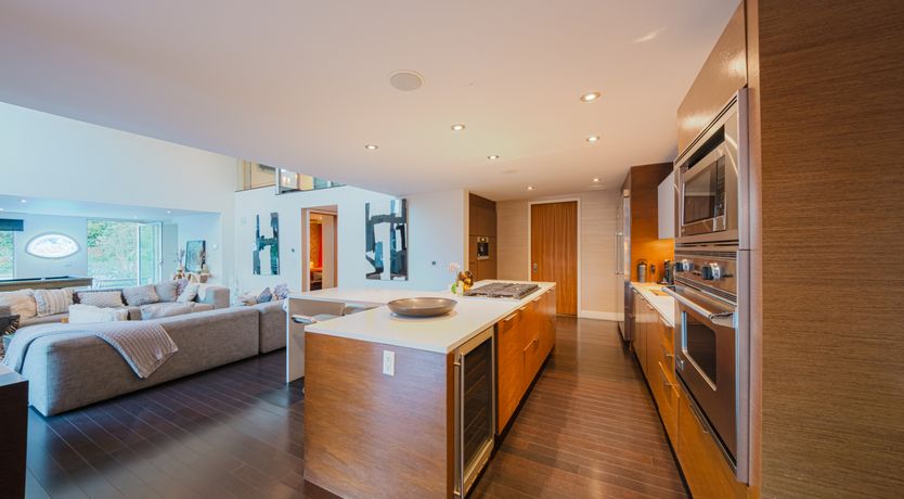 Photo of Laurel Moon