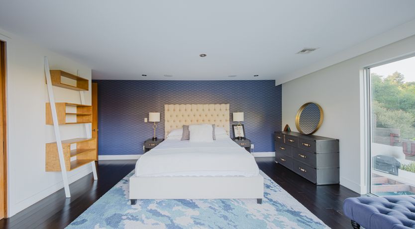 Photo of Laurel Moon