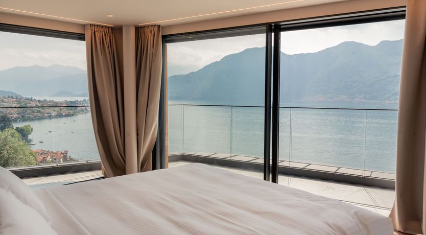 Photo of Ophelia on the Lake