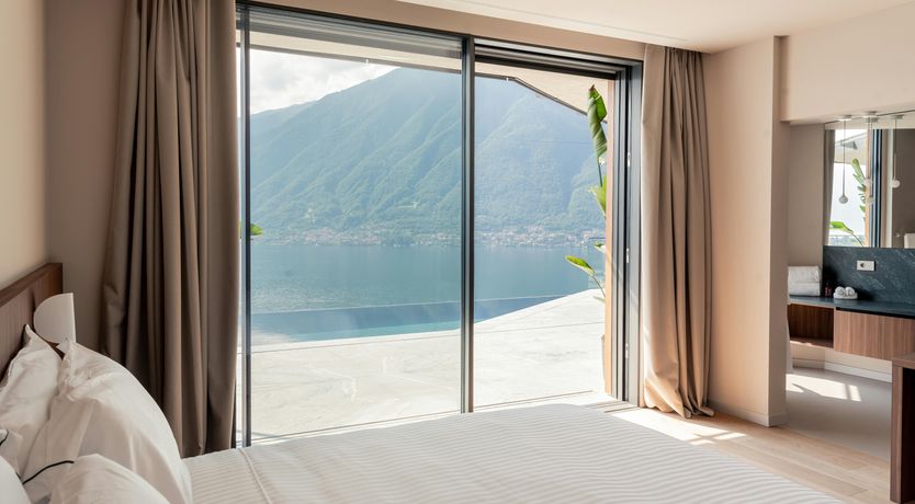 Photo of Ophelia on the Lake