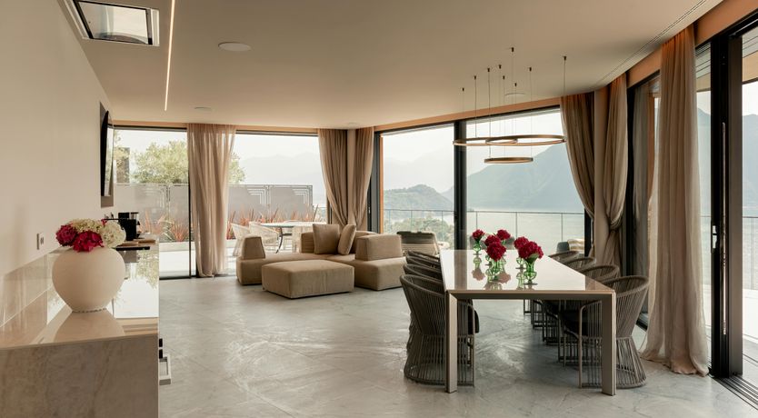 Photo of Ophelia on the Lake