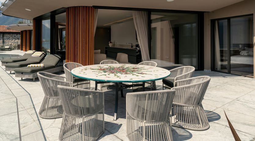 Photo of Ophelia on the Lake