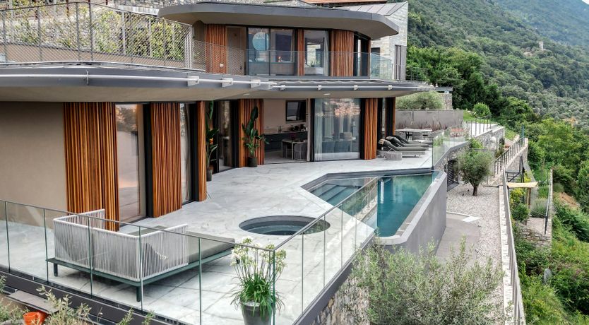 Photo of Ophelia on the Lake