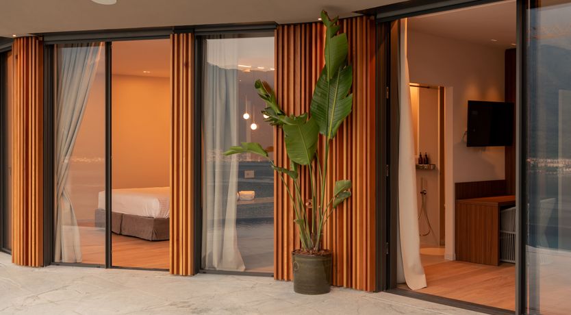 Photo of Ophelia on the Lake