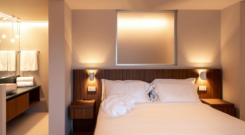 Photo of Ophelia on the Lake