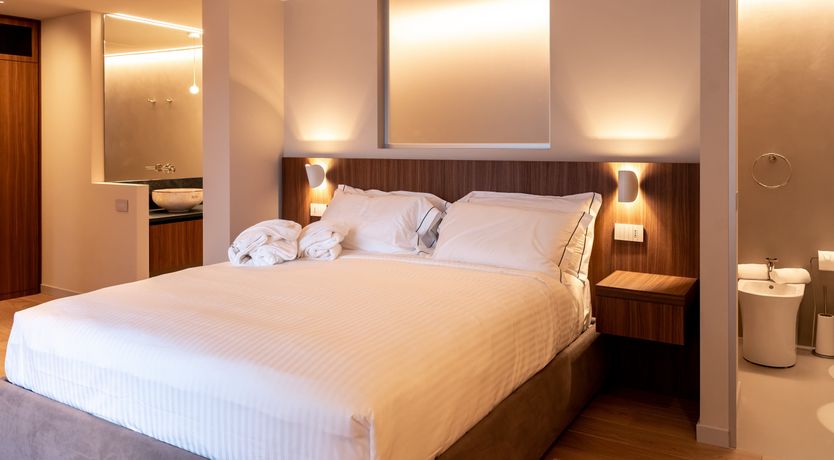 Photo of Ophelia on the Lake