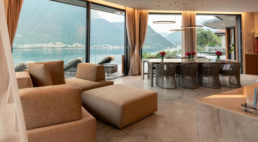 Photo of Ophelia on the Lake