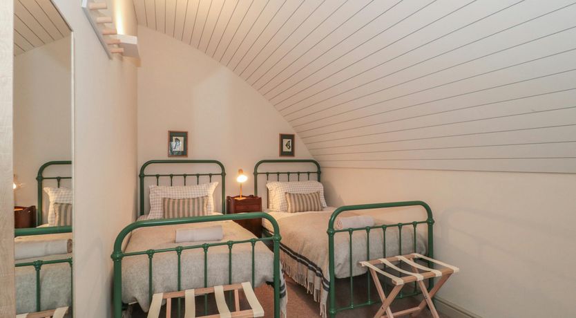 Photo of The Cotswold Barn