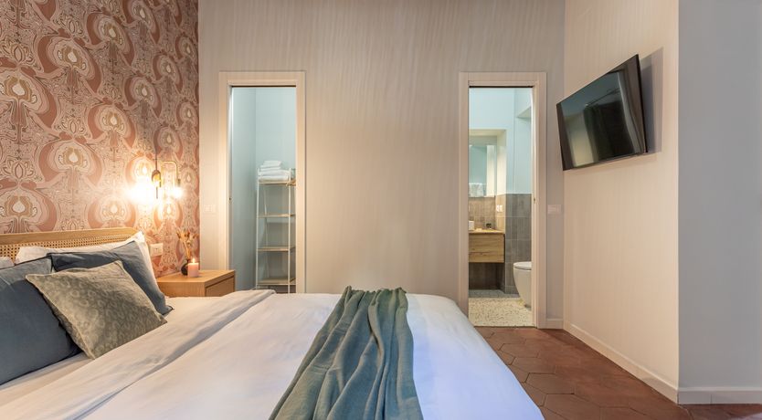 Photo of The Seven Hills