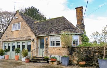 The Cotswold Fox Holiday Home