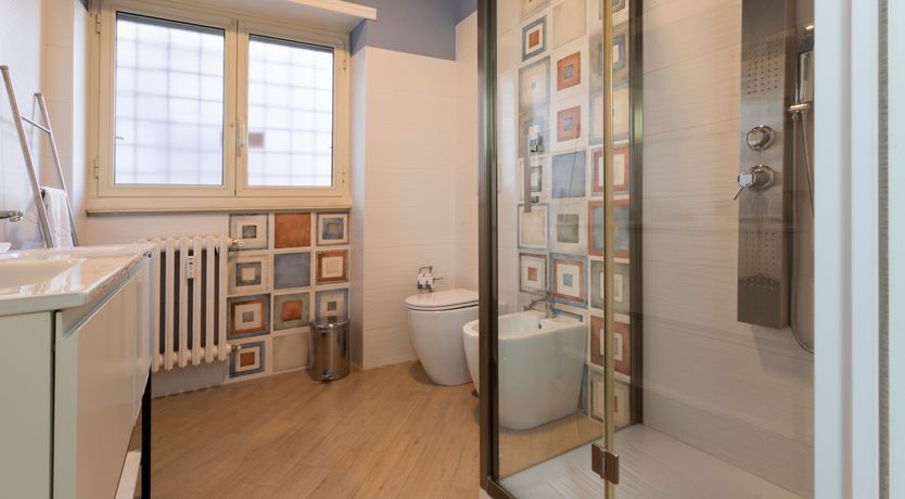 Photo of Splendour in the Suburbs