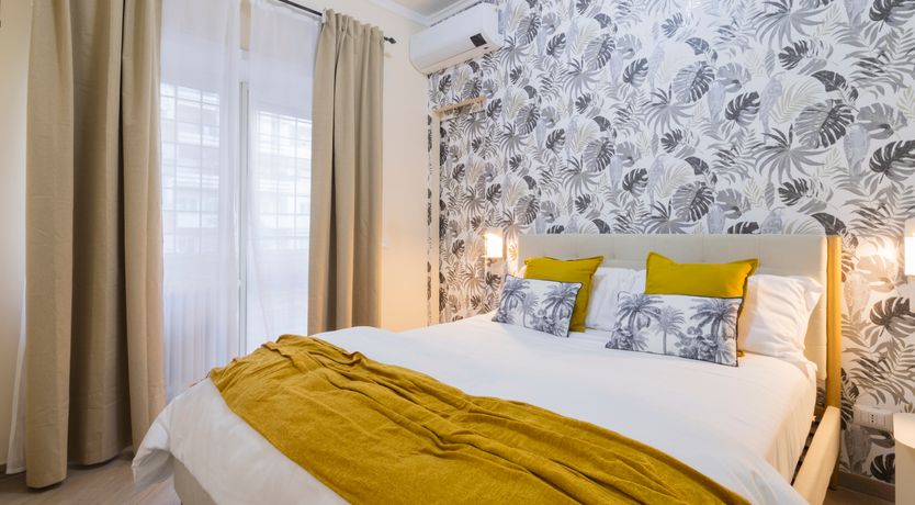 Photo of Splendour in the Suburbs