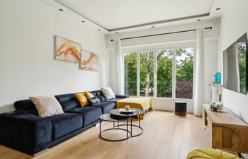 Neuilly Chic Holiday Home