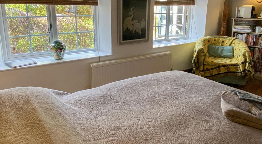 Photo of The Apple Tree