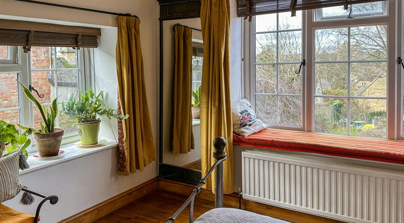 Photo of The Apple Tree