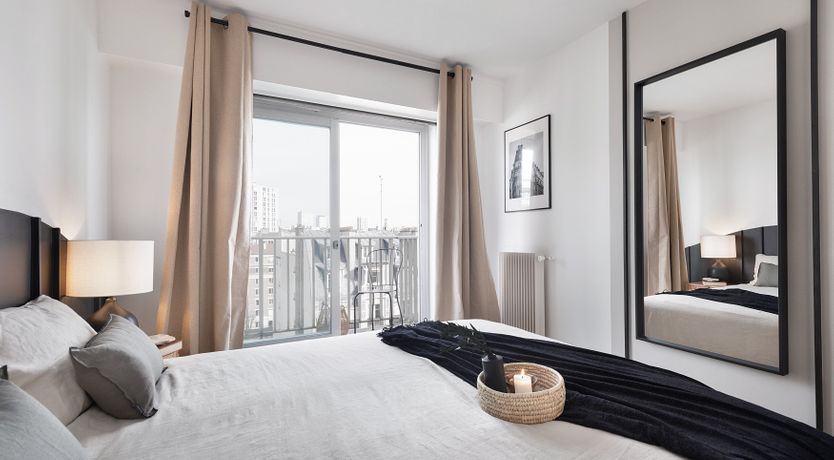 Photo of Charonne Swoon