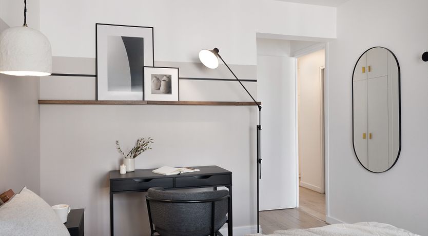 Photo of Charonne Swoon