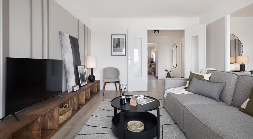 Photo of Charonne Swoon