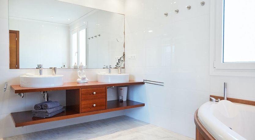 Photo of White Tiger