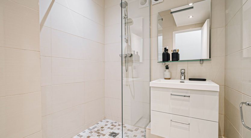 Photo of Parisian Star