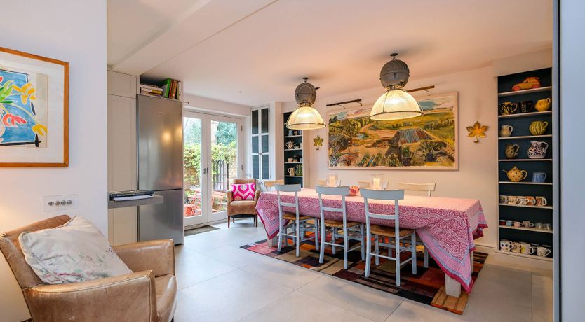 Photo of An Urban Affair