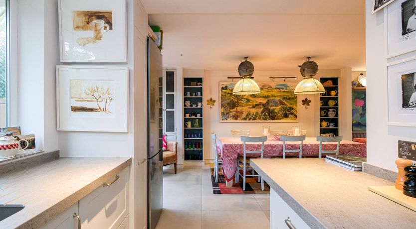 Photo of An Urban Affair