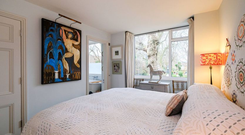 Photo of An Urban Affair