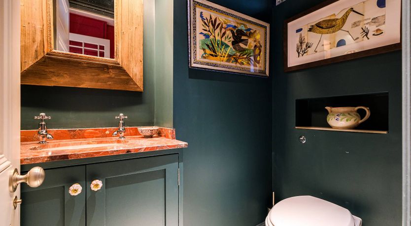 Photo of An Urban Affair