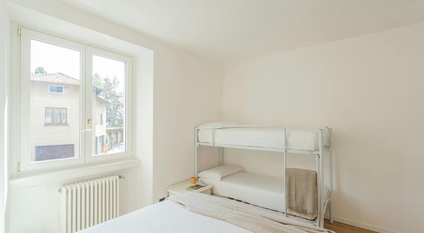 Photo of Lakeside Strolls