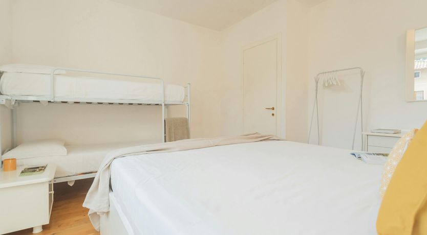 Photo of Lakeside Strolls