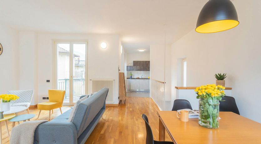 Photo of Lakeside Strolls