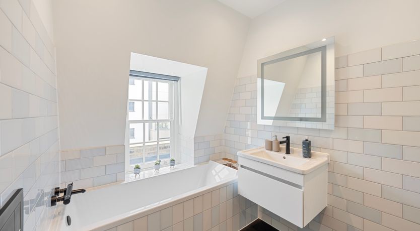 Photo of Metropolitan Midnights