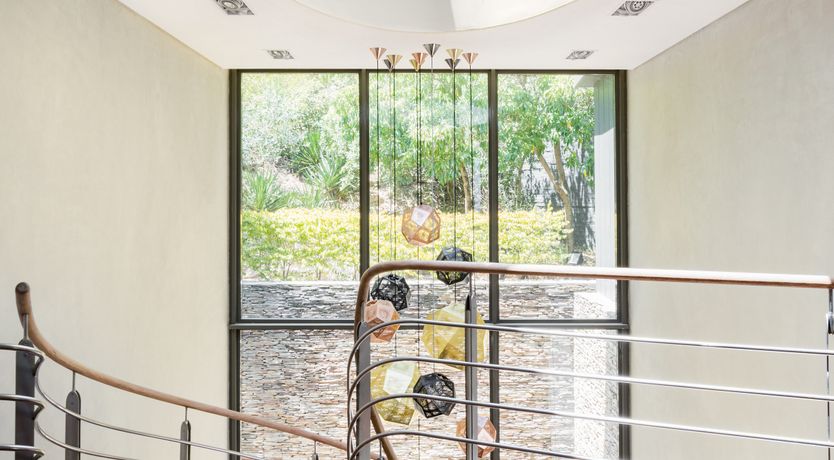 Photo of Strikingly Handsome